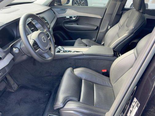 2023 Volvo XC90 B6 Ultimate 7-Seater