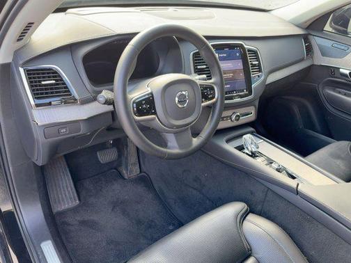 2023 Volvo XC90 B6 Ultimate 7-Seater