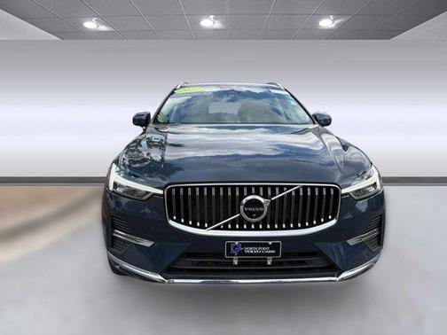 2022 Volvo XC60 B5 Inscription