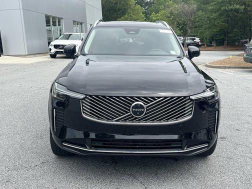 2025 Volvo XC90 B5 Plus 7-Seater