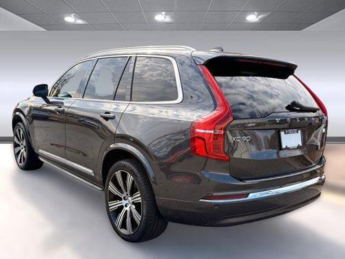 2023 Volvo XC90 Recharge Plug-In Hybrid T8 Plus Bright Theme 7-Seater