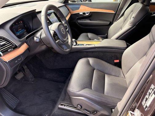 2023 Volvo XC90 Recharge Plug-In Hybrid T8 Plus Bright Theme 7-Seater