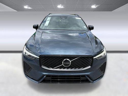 2026 Volvo XC60 B5 Core