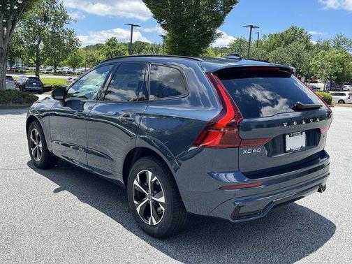 2026 Volvo XC60 B5 Core