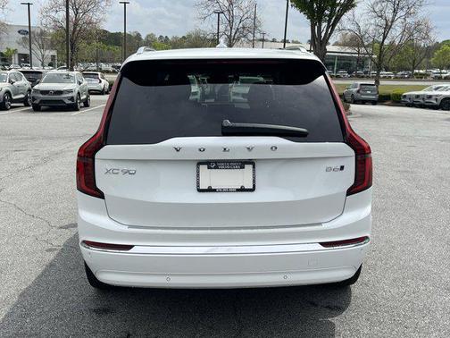 2025 Volvo XC90 B6 Plus 7-Seater