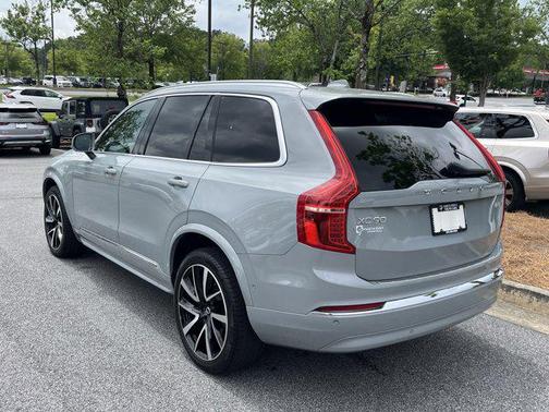 2024 Volvo XC90 B5 Plus Bright Theme