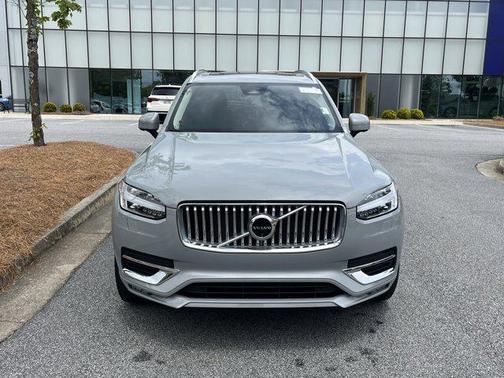2024 Volvo XC90 B5 Plus Bright Theme