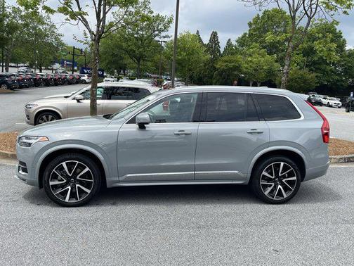 2024 Volvo XC90 B5 Plus Bright Theme
