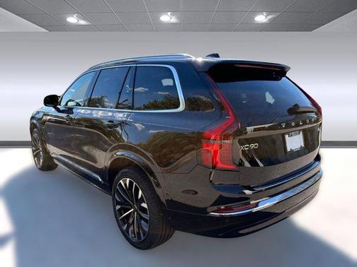 2026 Volvo XC90 B6 Plus 7-Seater