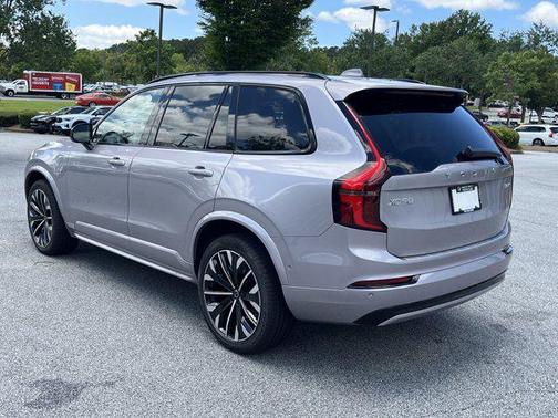 2026 Volvo XC90 Plug-In Hybrid T8 Ultra Dark Theme 7-Seater
