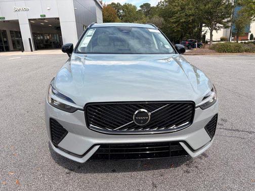 2026 Volvo XC60 B5 Ultra