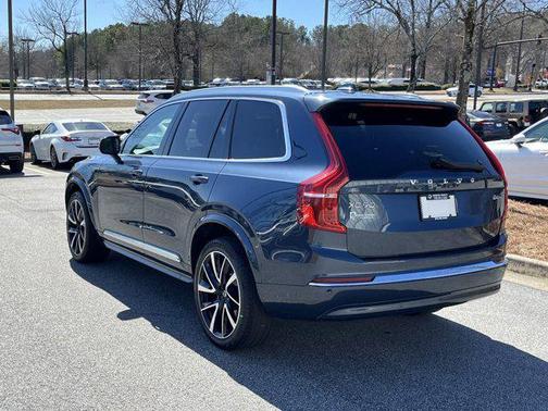 2024 Volvo XC90 B6 Plus Bright Theme 7-Seater
