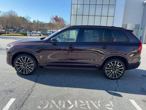 2026 Volvo XC90 B6 Ultra Dark Theme 6-Seater