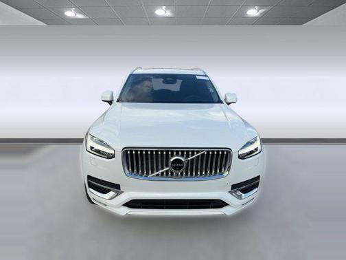 2023 Volvo XC90 B6 Ultimate 6-Seater