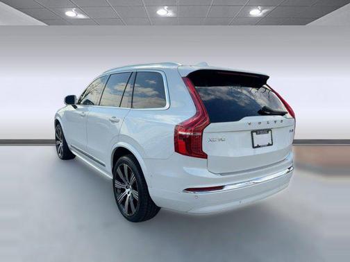 2023 Volvo XC90 B6 Ultimate 6-Seater
