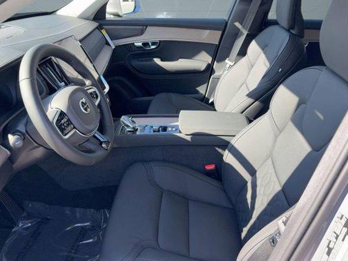 2026 Volvo XC90 Plus, B6 AWD Gas (mild hybrid), Gasoline, Bright, 7 Seats