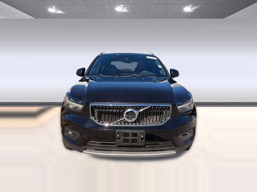 2019 Volvo XC40 T5 Momentum