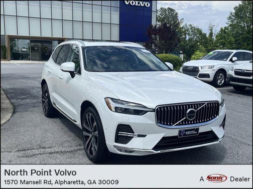 2023 Volvo XC60 B5 Ultimate Bright Theme