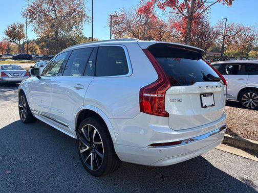 2023 Volvo XC90 B6 Plus 6-Seater