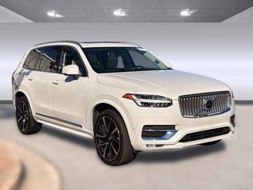 2023 Volvo XC90 B6 Plus 6-Seater