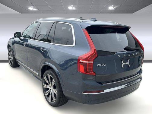 2024 Volvo XC90 B6 Plus Bright Theme 7-Seater