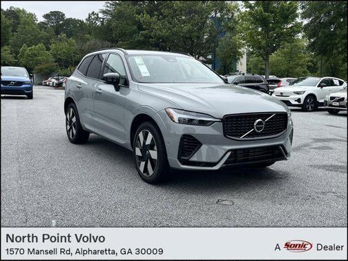 2025 Volvo XC60 Plug-In Hybrid T8 Plus