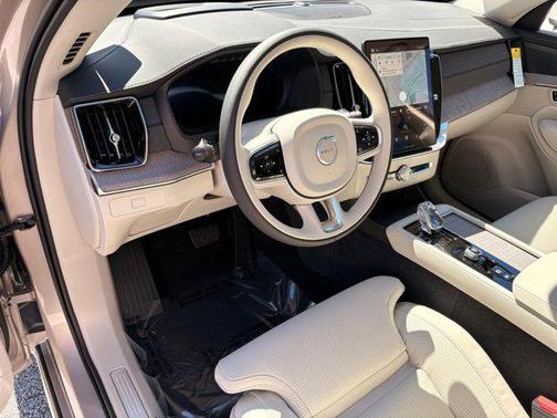 2026 Volvo XC90 B6 Ultra 6-Seater