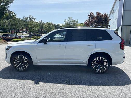2026 Volvo XC90 B6 Ultra Dark Theme 7-Seater