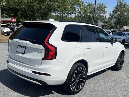 2026 Volvo XC90 B6 Ultra Dark Theme 7-Seater