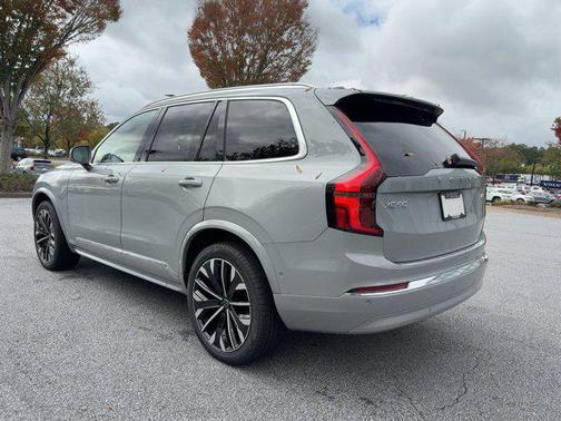 2026 Volvo XC90 B5 Plus 7-Seater