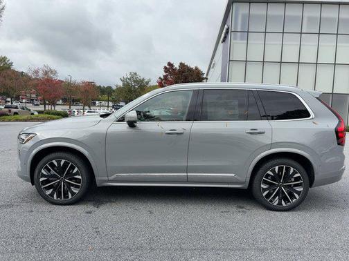 2026 Volvo XC90 B5 Plus 7-Seater