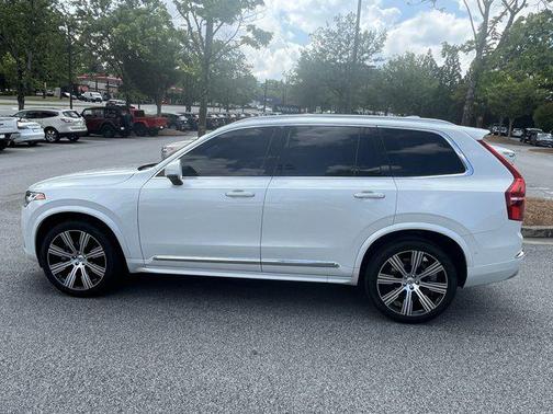 2022 Volvo XC90 T6 Inscription