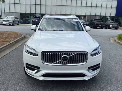 2022 Volvo XC90 T6 Inscription