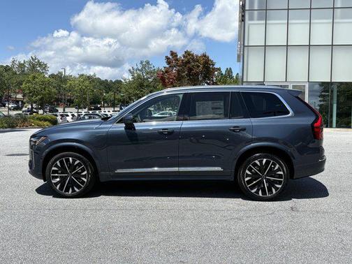 2026 Volvo XC90 B6 Plus 7-Seater