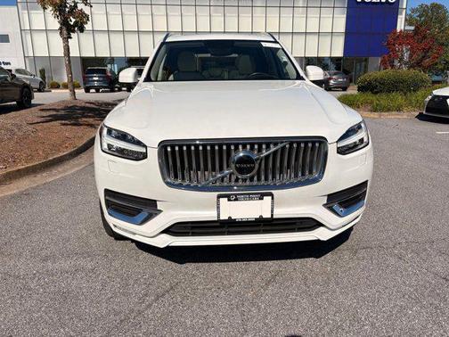 2022 Volvo XC90 T6 Inscription