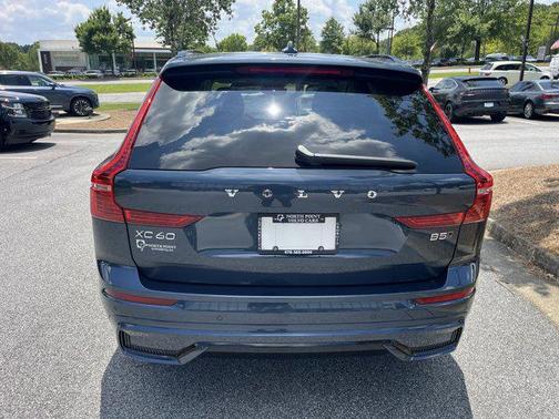 2025 Volvo XC60 B5 Core