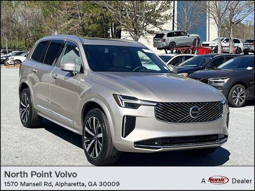 2025 Volvo XC90 B5 Core