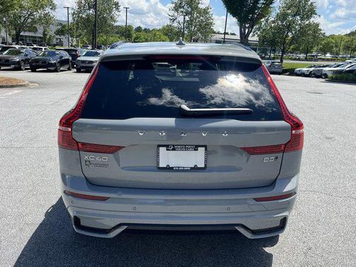 2025 Volvo XC60 B5 Core