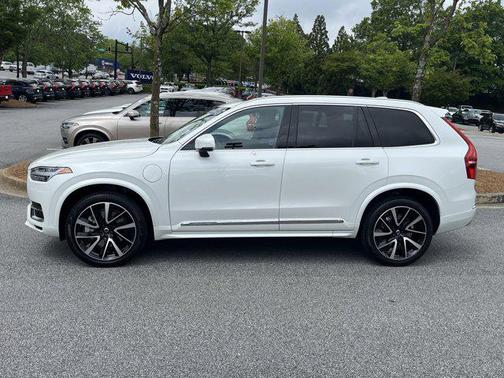 2022 Volvo XC90 Recharge Plug-In Hybrid T8 Inscription Expression 6 Passenger