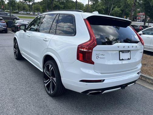 2020 Volvo XC90 T6 R-Design