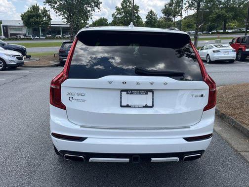 2020 Volvo XC90 T6 R-Design