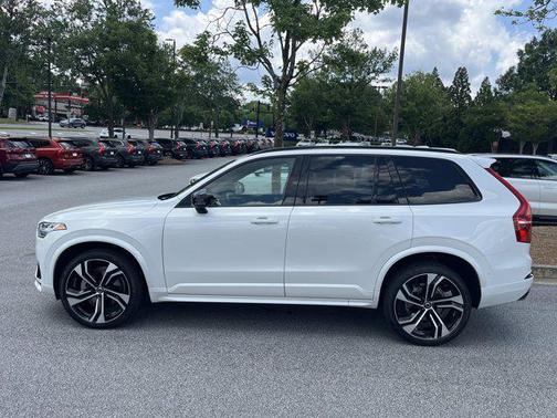 2020 Volvo XC90 T6 R-Design