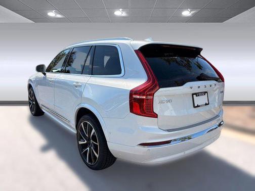 2023 Volvo XC90 B6 Plus 7-Seater