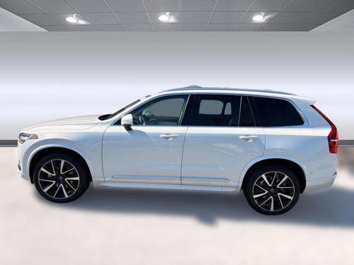 2023 Volvo XC90 B6 Plus 7-Seater