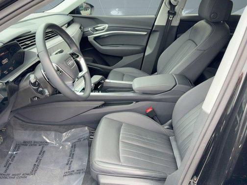 2023 Audi e-tron Premium Plus quattro