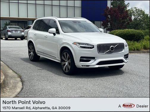 2022 Volvo XC90 T6 Inscription