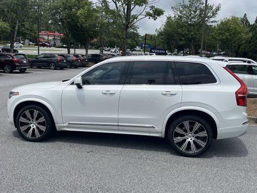 2022 Volvo XC90 T6 Inscription