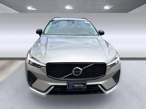 2025 Volvo XC60 Plus