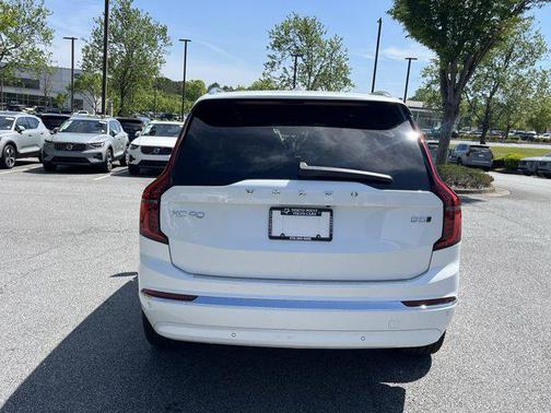 2025 Volvo XC90 B5 Plus 6-Seater