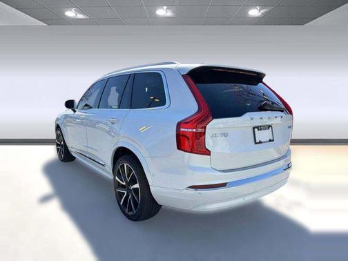2023 Volvo XC90 B6 Plus 7-Seater